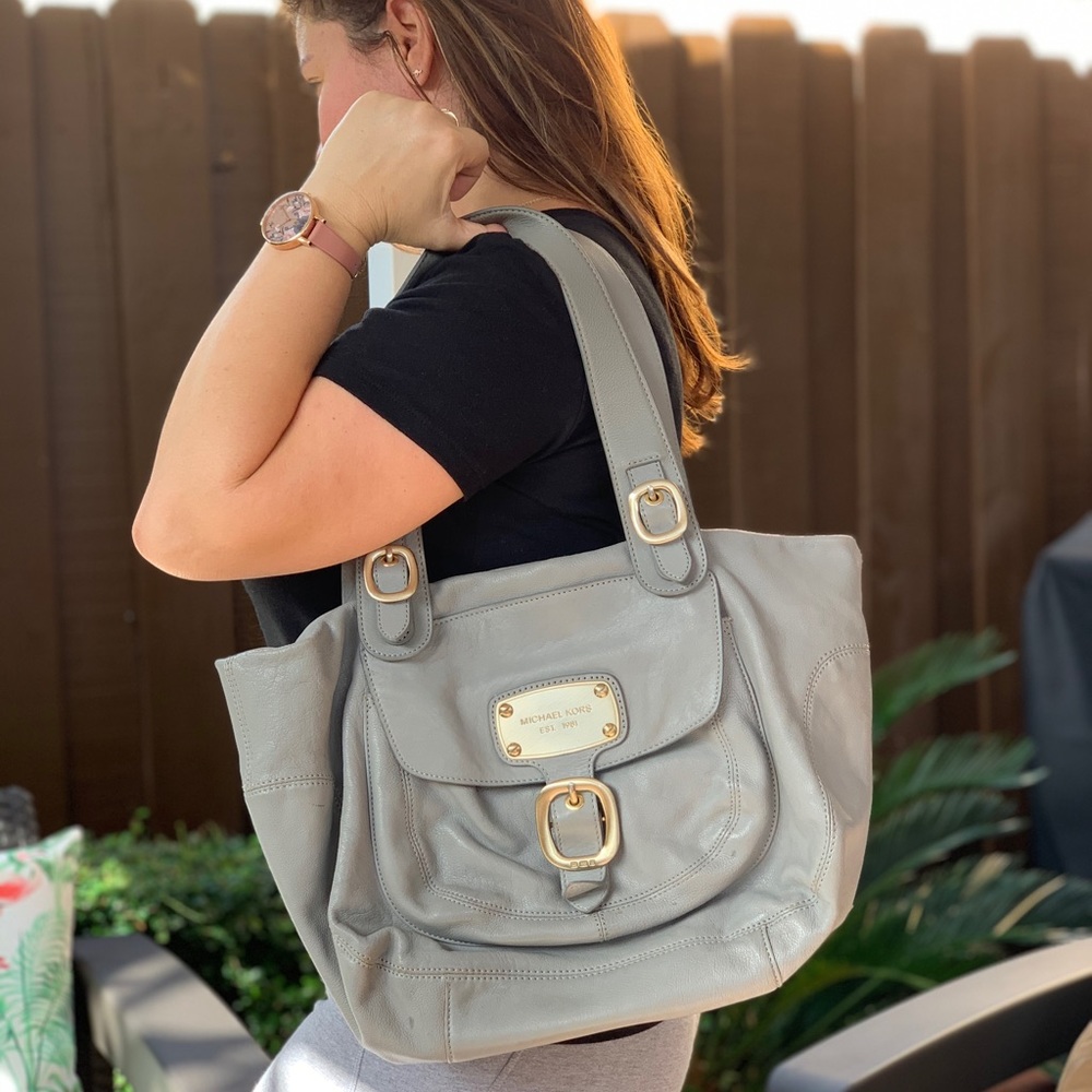MK puse gray/gold